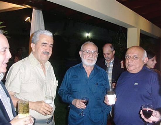 En la despedida de Luis Navarro: De izquierda a derecha: Alfredo Nouel, José M. Francisco, “Chucho” Morales y Luis Navarro. Al fondo: Orlando Villalobos, todos Pediatras del Centro Médico de Caracas .